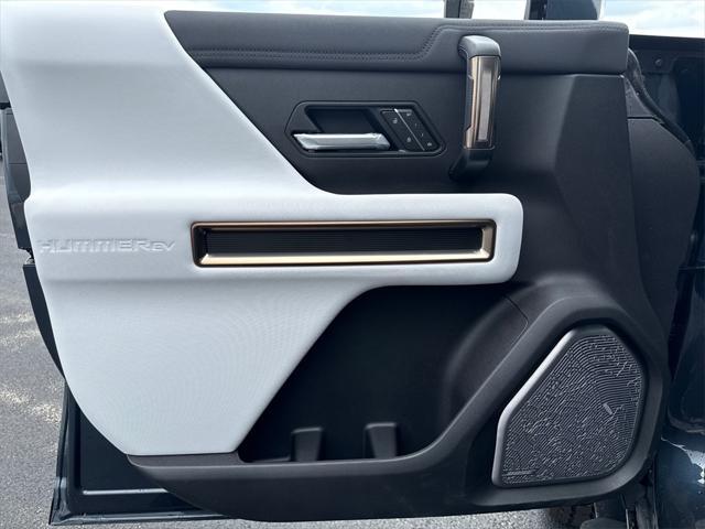 new 2025 GMC HUMMER EV Pickup car, priced at $89,500