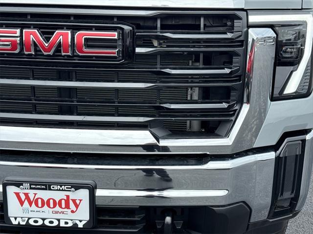 new 2025 GMC Sierra 2500 car, priced at $48,622