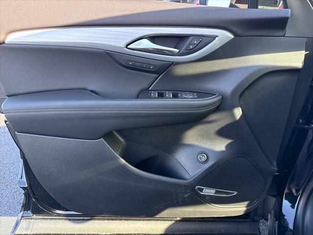 new 2025 Buick Envision car, priced at $45,490