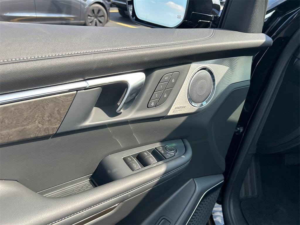 new 2026 Buick Enclave car, priced at $59,000