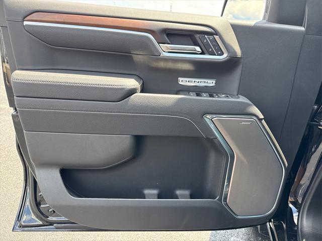 new 2025 GMC Sierra 1500 car, priced at $69,750
