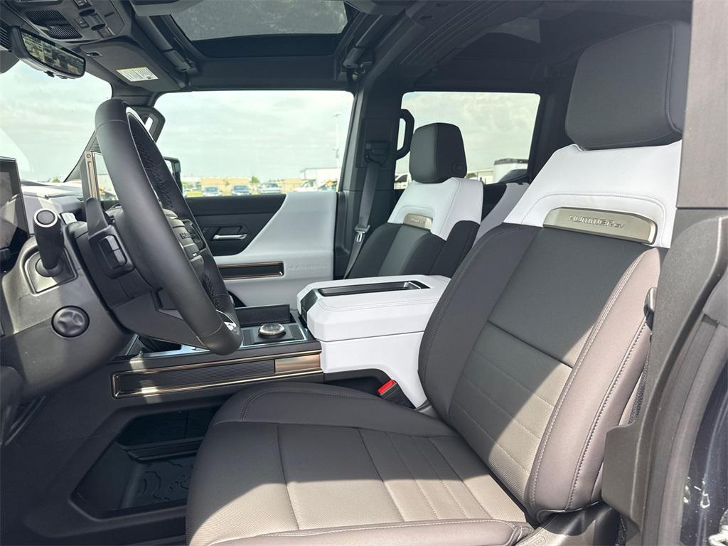 new 2025 GMC HUMMER EV Pickup car, priced at $93,000
