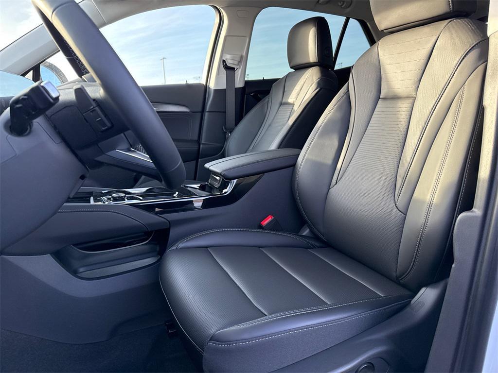 new 2025 Buick Envision car, priced at $33,000