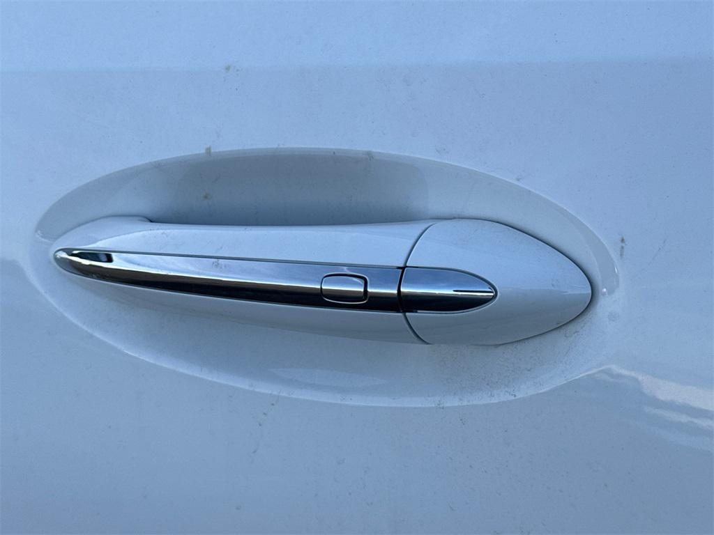 new 2025 Buick Envision car, priced at $33,000