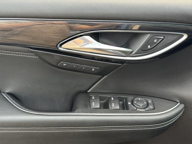 used 2022 Buick Envision car, priced at $28,000