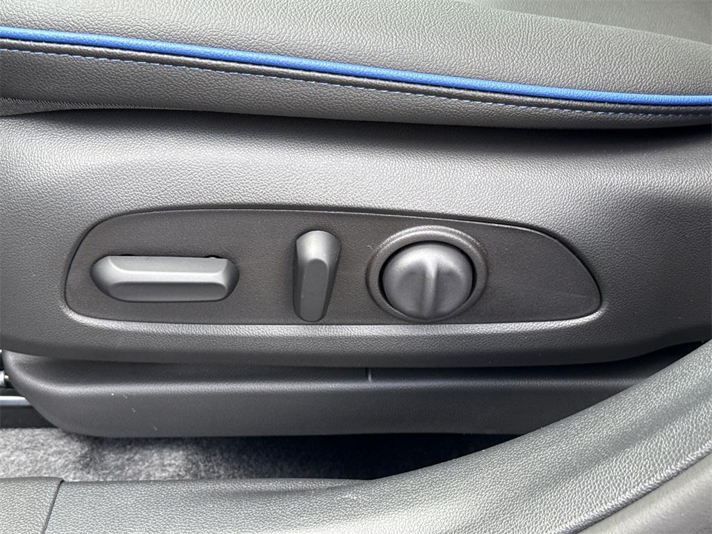 new 2025 Buick Envista car, priced at $28,000