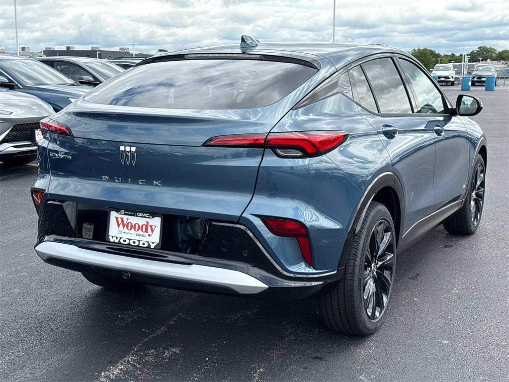 new 2025 Buick Envista car, priced at $28,000