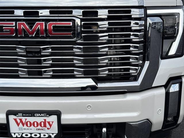 new 2025 GMC Sierra 3500 car, priced at $85,999