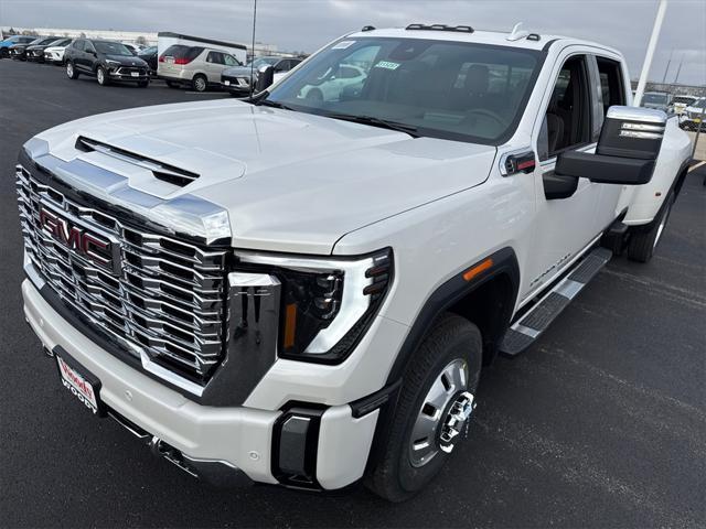 new 2025 GMC Sierra 3500 car, priced at $85,999