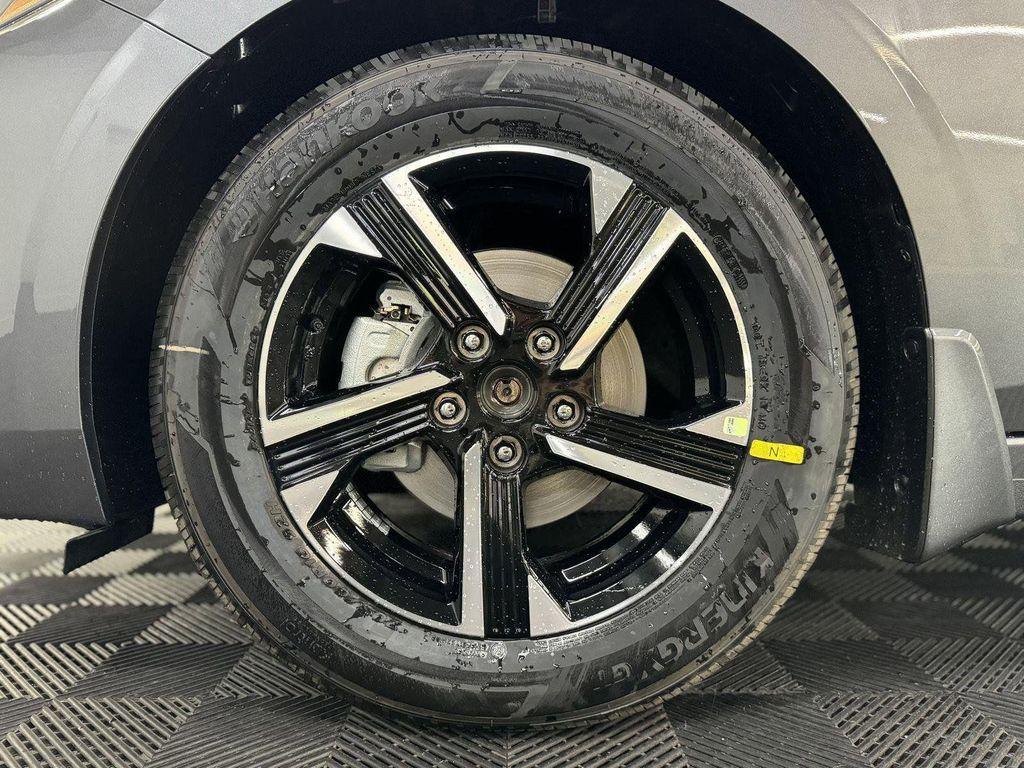 new 2025 Nissan Sentra car, priced at $21,997