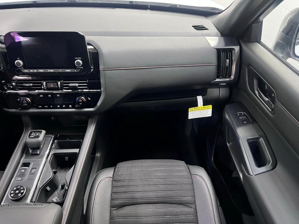 new 2025 Nissan Pathfinder car, priced at $41,177