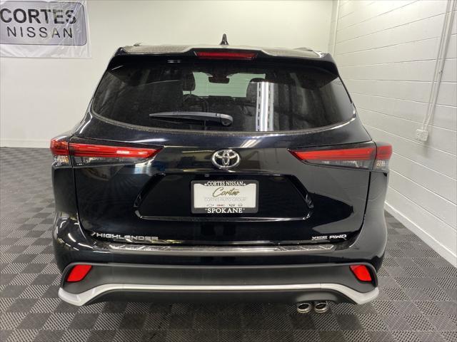 used 2022 Toyota Highlander car, priced at $40,997