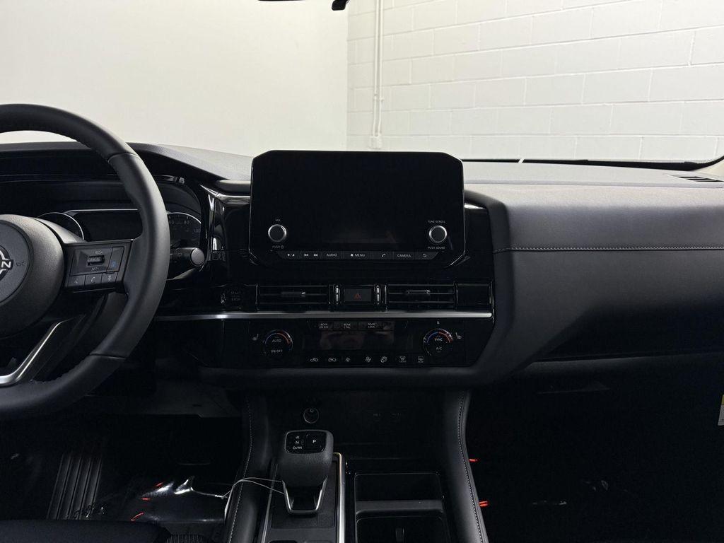 new 2025 Nissan Pathfinder car, priced at $41,997