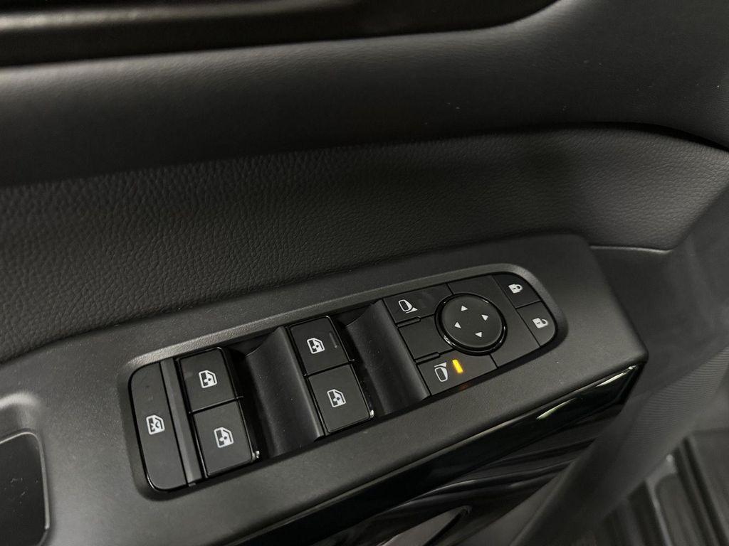new 2025 Nissan Pathfinder car, priced at $41,997
