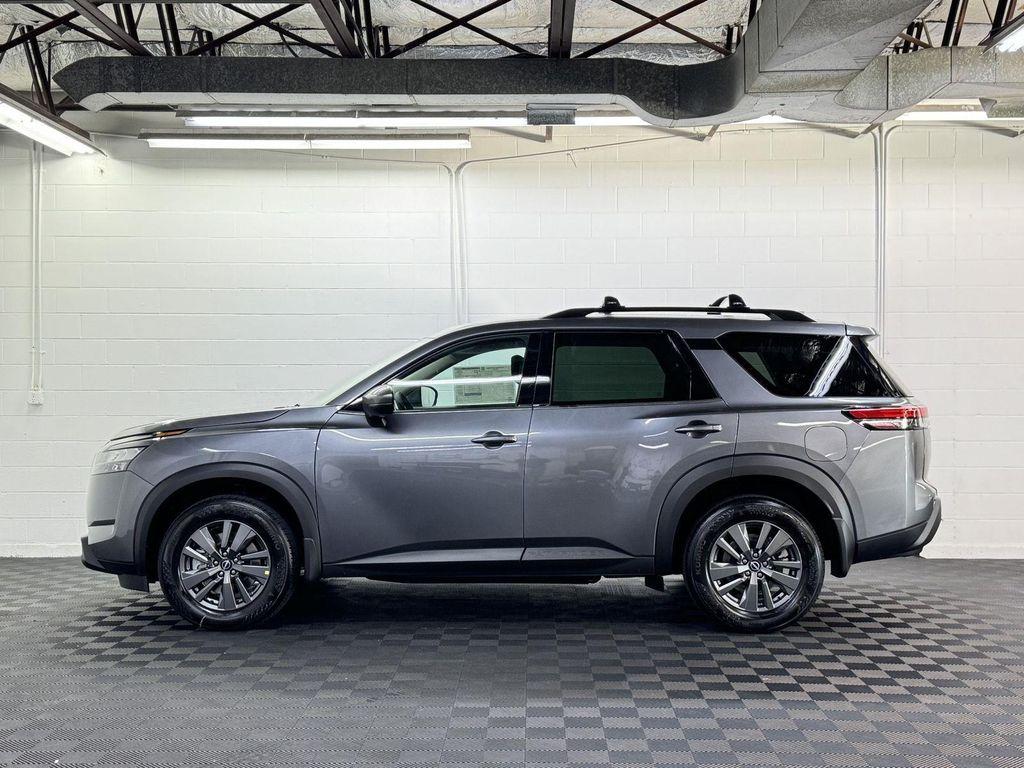 new 2025 Nissan Pathfinder car, priced at $41,997