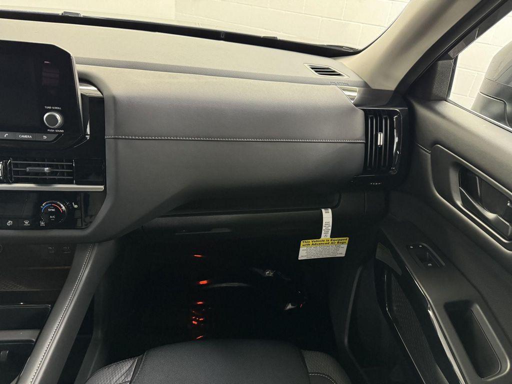 new 2025 Nissan Pathfinder car, priced at $41,997