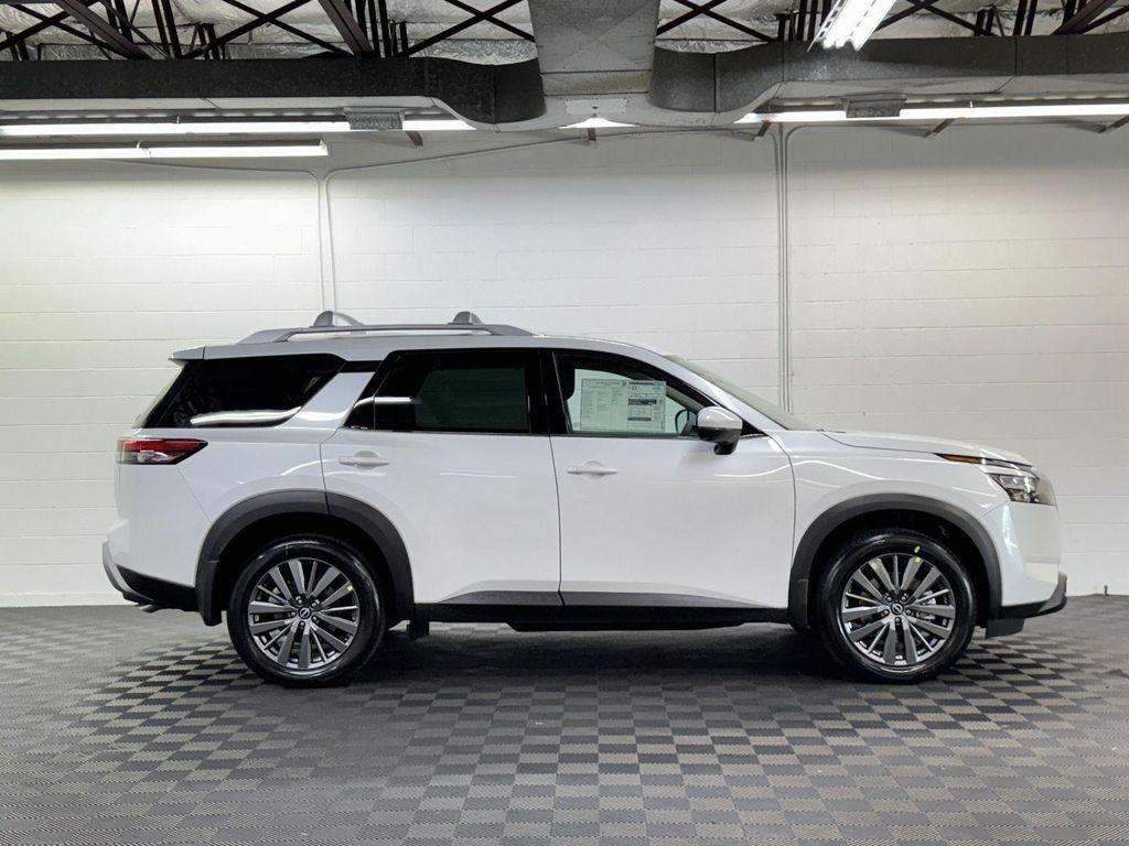 new 2025 Nissan Pathfinder car, priced at $47,997