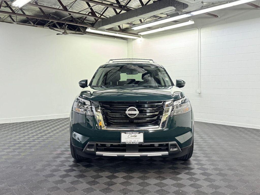 new 2025 Nissan Pathfinder car, priced at $43,997