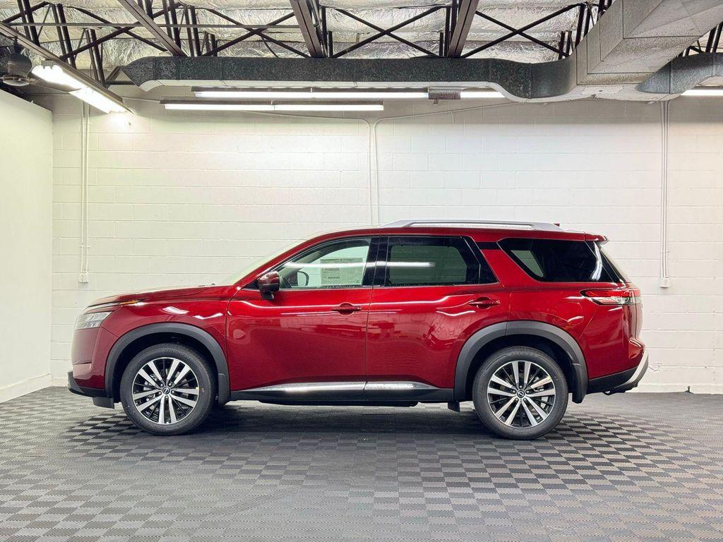 new 2025 Nissan Pathfinder car, priced at $51,997