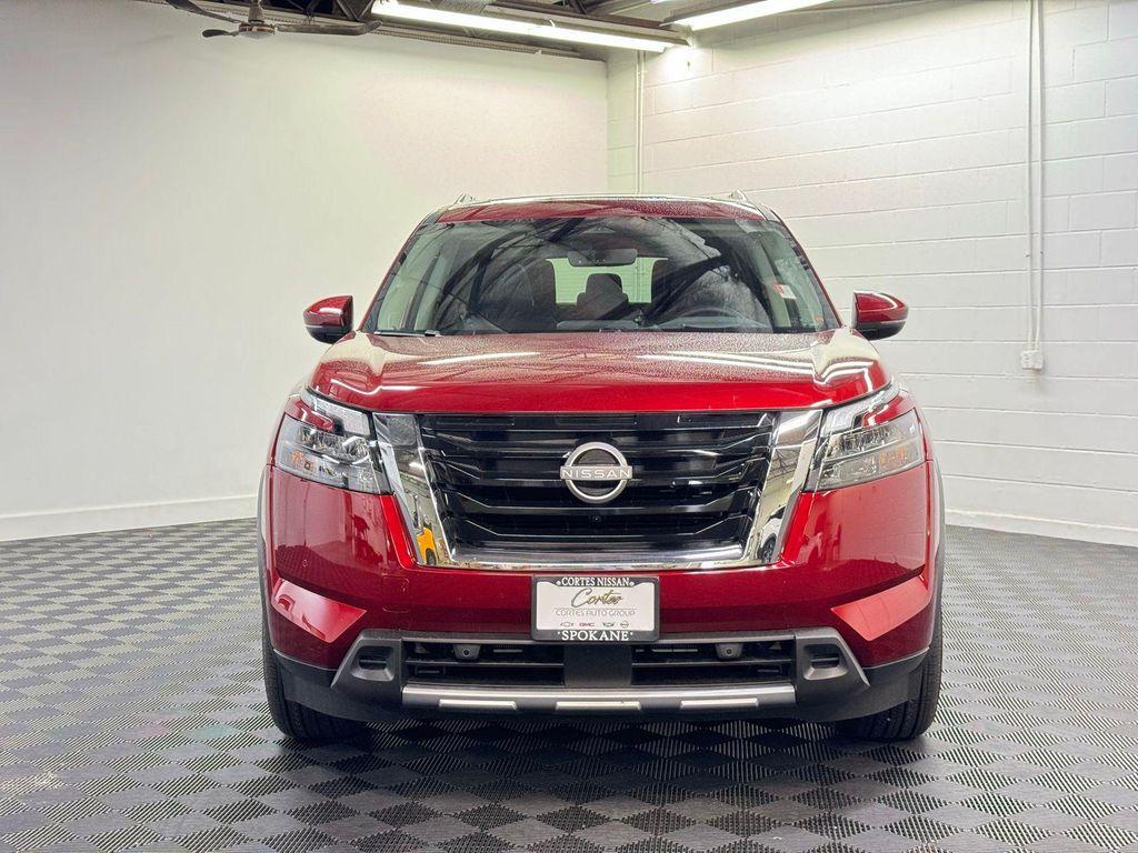 new 2025 Nissan Pathfinder car, priced at $51,997