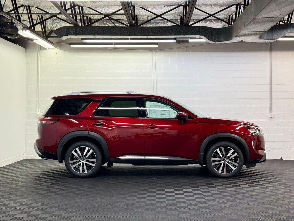 new 2025 Nissan Pathfinder car, priced at $51,997