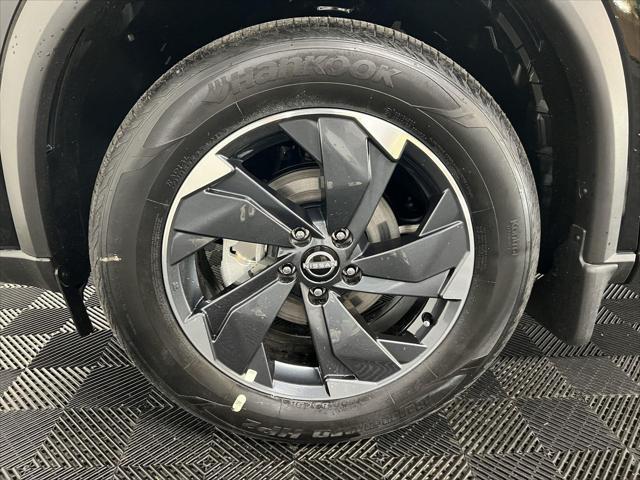 new 2025 Nissan Rogue car, priced at $33,997