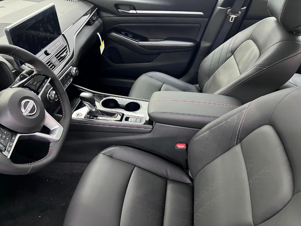 new 2025 Nissan Altima car, priced at $33,997