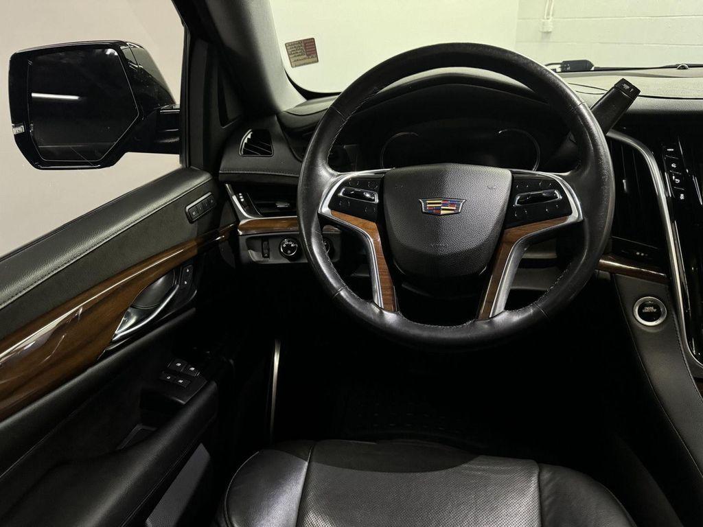 used 2020 Cadillac Escalade car, priced at $39,997