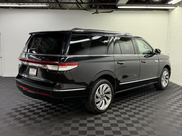 used 2022 Lincoln Navigator car, priced at $51,497