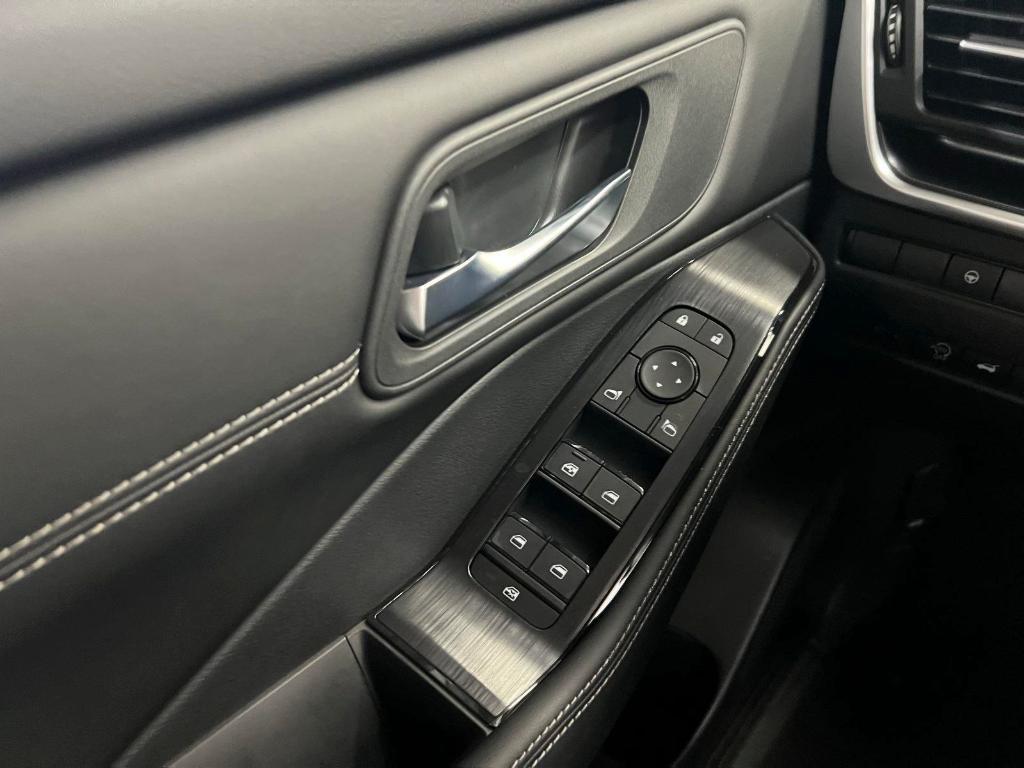 new 2025 Nissan Rogue car, priced at $33,669