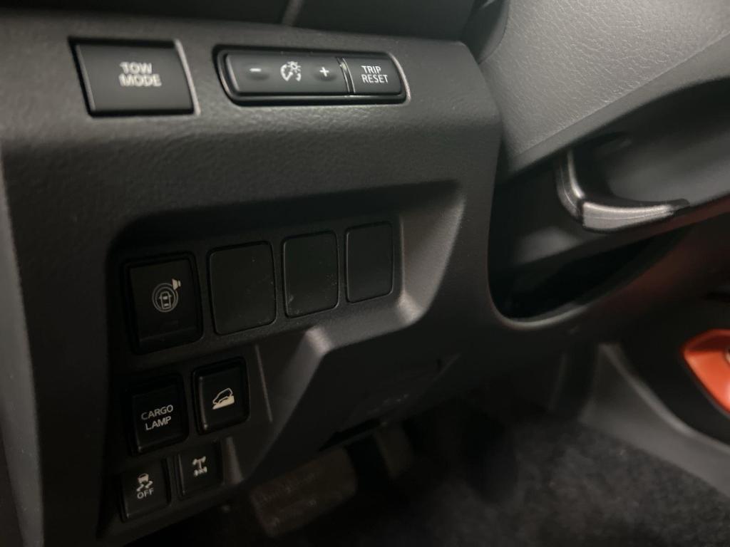 new 2025 Nissan Frontier car, priced at $43,260