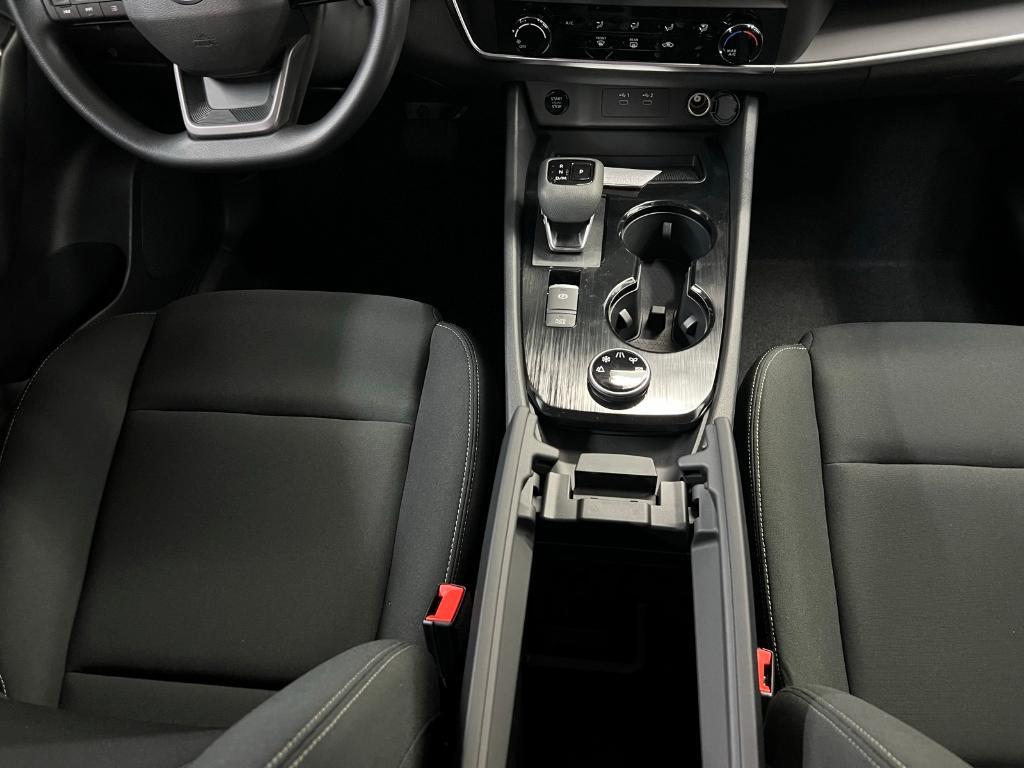 new 2025 Nissan Rogue car, priced at $30,976