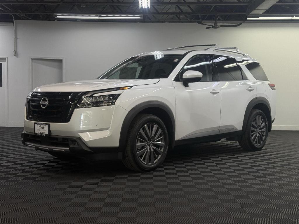 new 2025 Nissan Pathfinder car, priced at $45,997