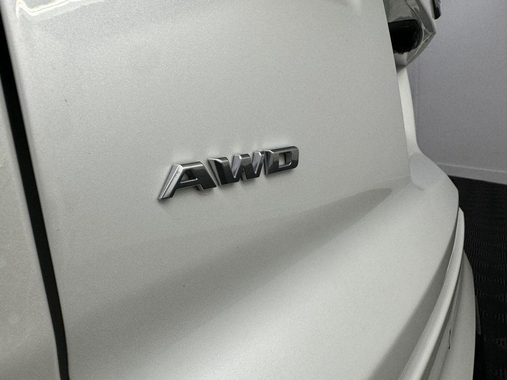 used 2024 Cadillac XT4 car, priced at $39,497