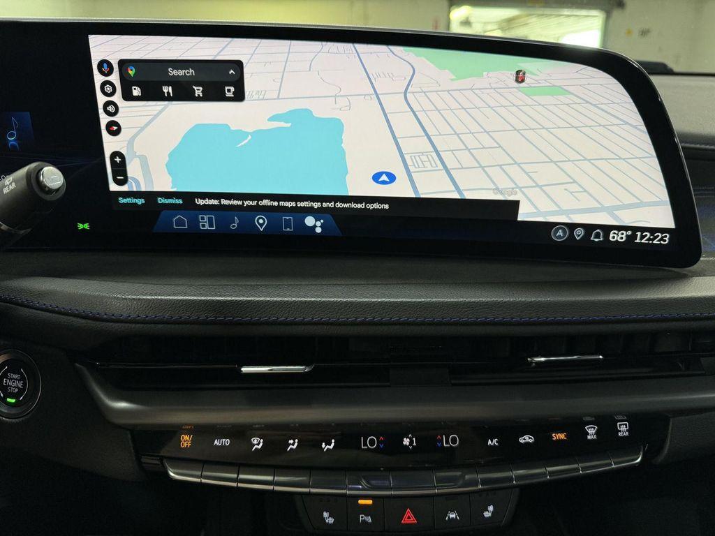 used 2024 Cadillac XT4 car, priced at $39,497