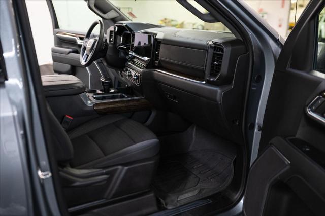 used 2024 GMC Sierra 1500 car, priced at $49,997