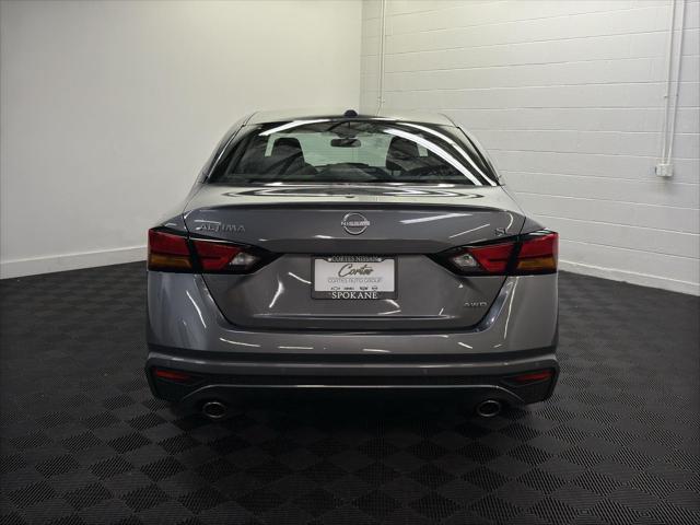 new 2025 Nissan Altima car, priced at $33,997