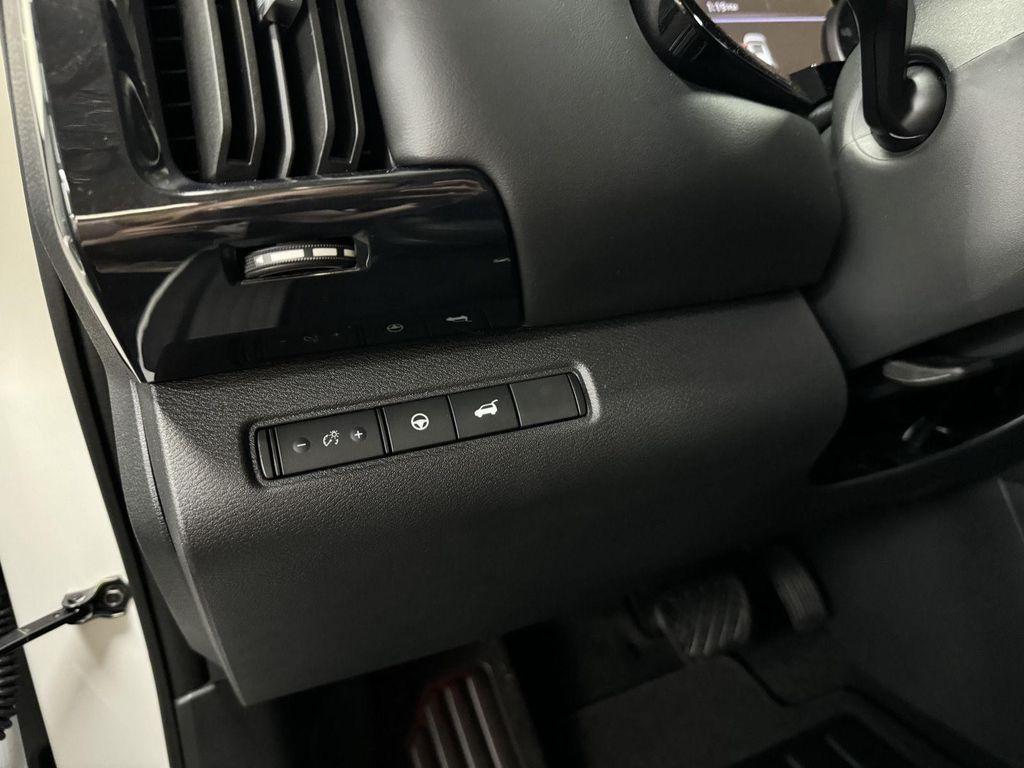 new 2025 Nissan Pathfinder car, priced at $40,997