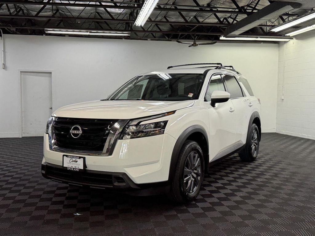 new 2025 Nissan Pathfinder car, priced at $40,997