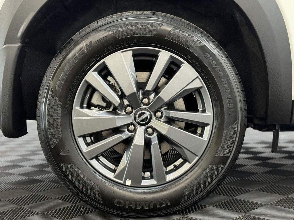 new 2025 Nissan Pathfinder car, priced at $40,997