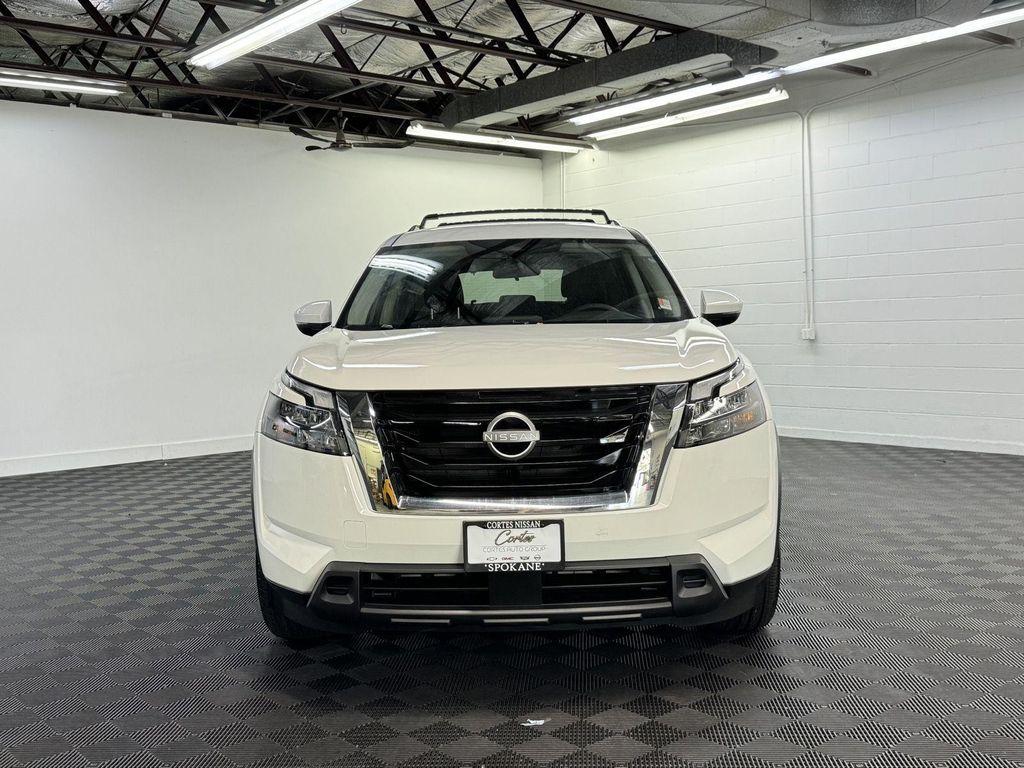new 2025 Nissan Pathfinder car, priced at $40,997