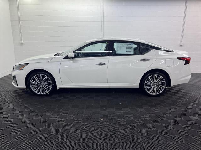 new 2025 Nissan Altima car, priced at $35,334