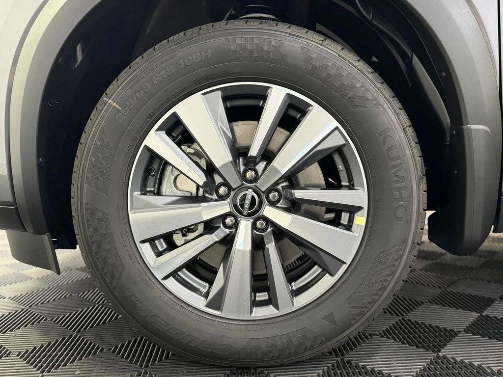 new 2025 Nissan Pathfinder car, priced at $45,497