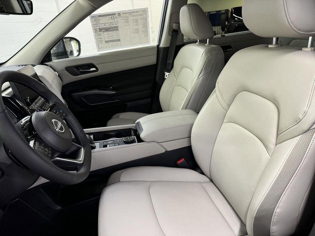 new 2025 Nissan Pathfinder car, priced at $45,497