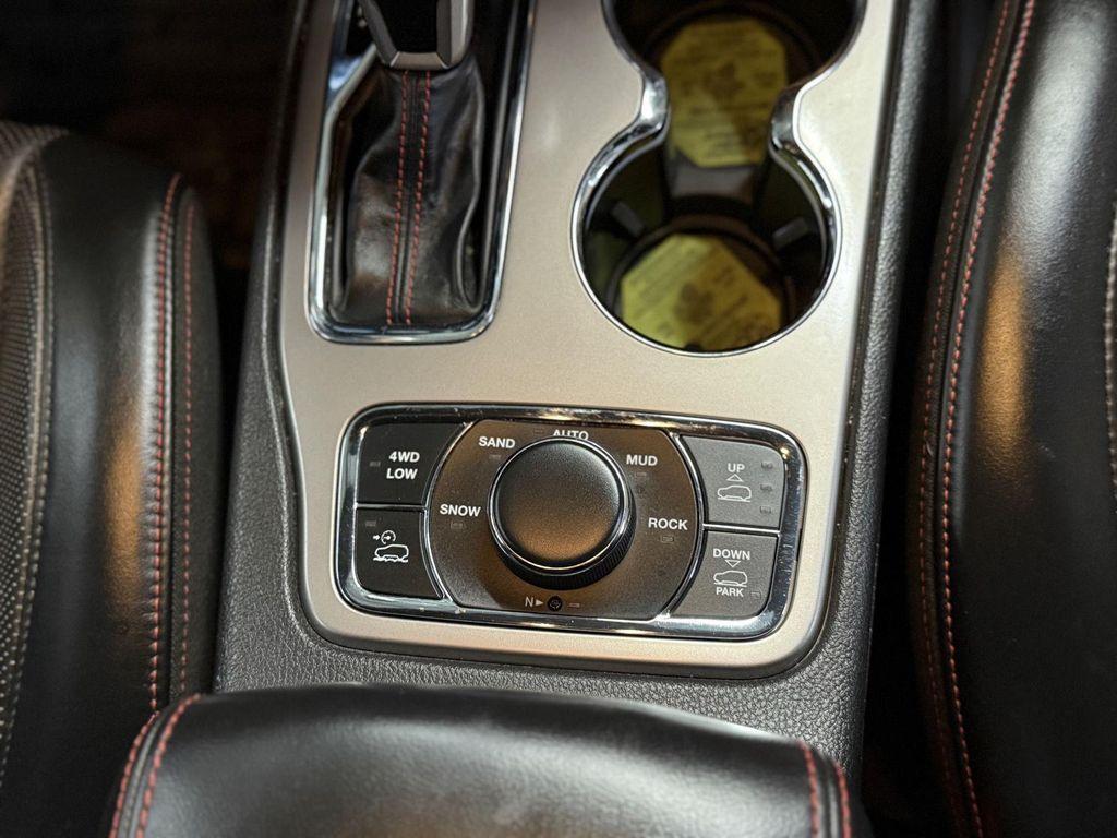 used 2021 Jeep Grand Cherokee car, priced at $27,497
