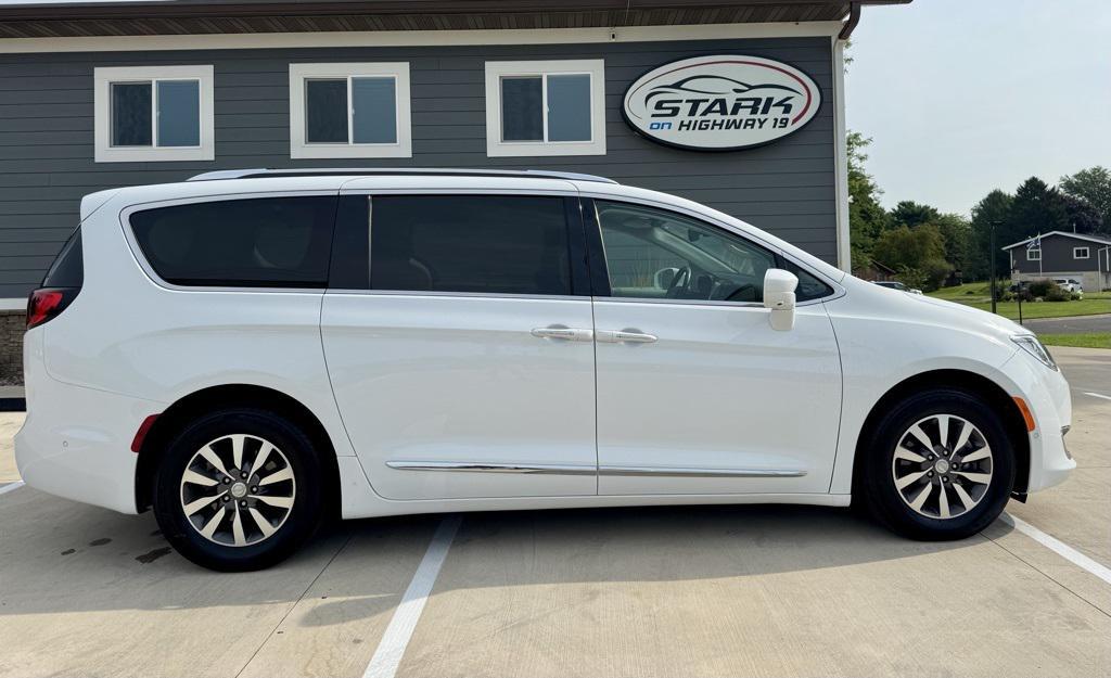 used 2020 Chrysler Pacifica car, priced at $23,313