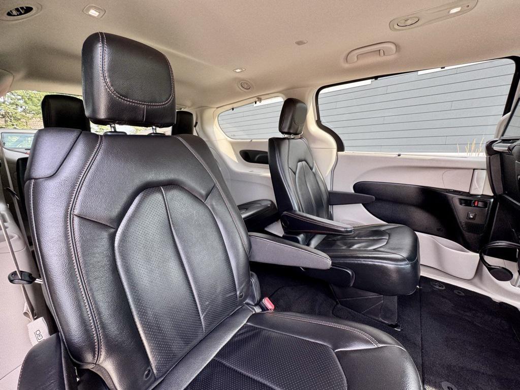 used 2020 Chrysler Pacifica car, priced at $23,313