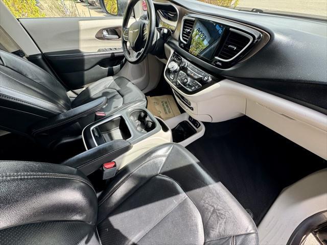 used 2017 Chrysler Pacifica car, priced at $13,679