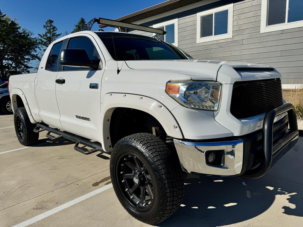 used 2014 Toyota Tundra car, priced at $23,818