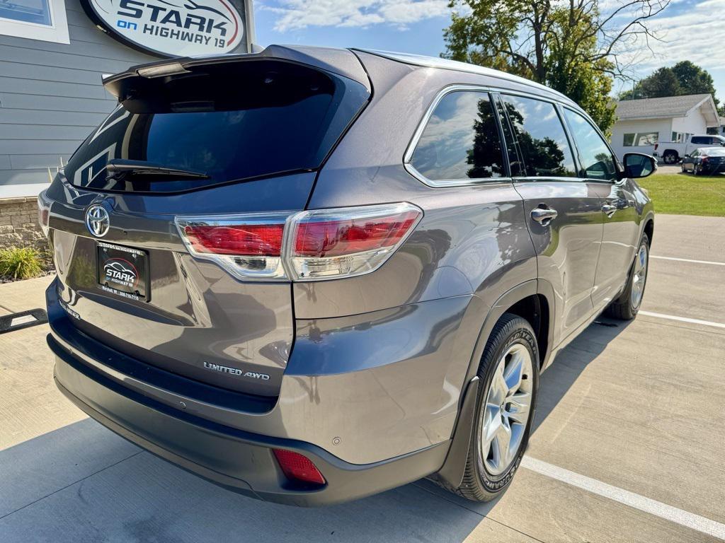 used 2016 Toyota Highlander car, priced at $23,810